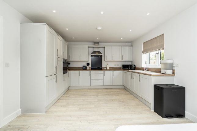 12, Jubilee Way, Spalding photo 3