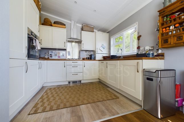 30 Valley View Park Alveley, Bridgnorth photo 4