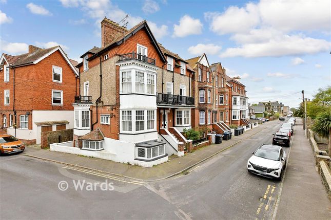 Basement Flat 1, Hartley House, Ethelred Road, Westgate-On-Sea photo 2