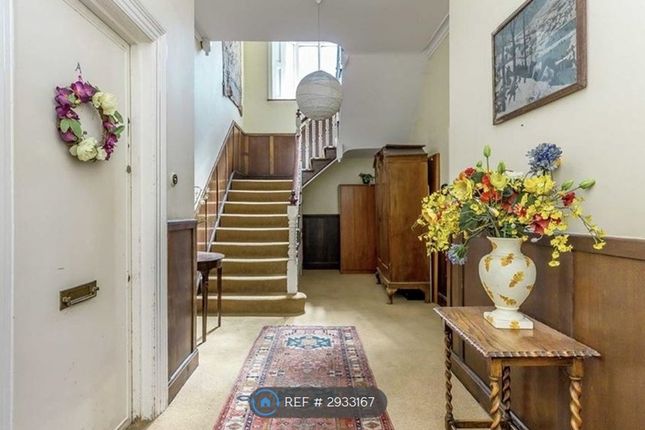Tankerville Flat D, Kingston Hill, Kingston Upon Thames photo 2