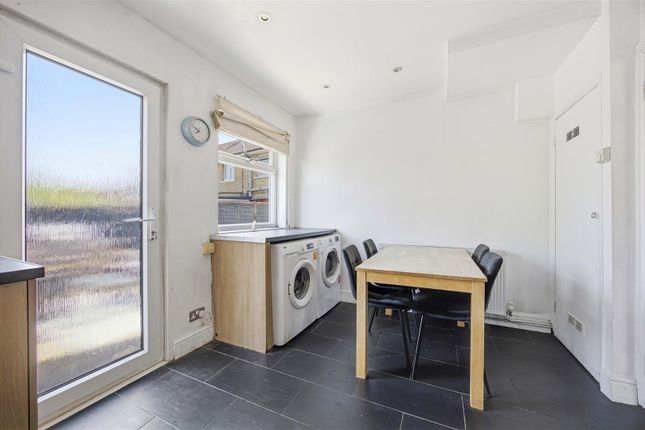 17, Oakdene Road, Hillingdon photo 3