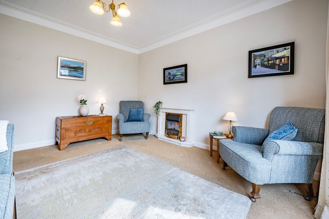 201 Brownside Road, Burnside, Glasgow photo 5