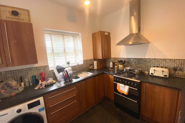 54a, Woodhall Road, Pudsey photo 2