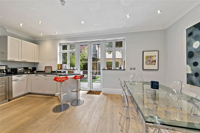 20, Kelsall Mews, Surrey photo 4