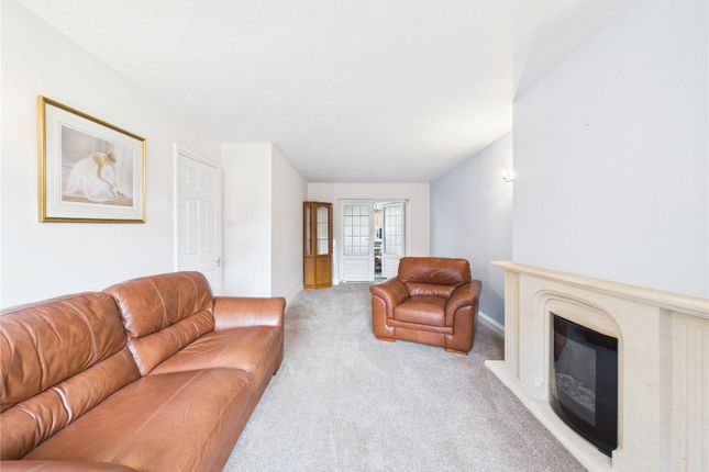 1, Pentire Avenue, Bristol photo 4