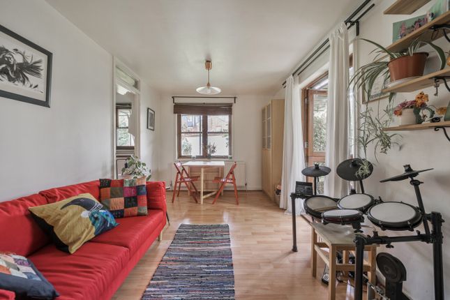 1374019-4-69049E9...