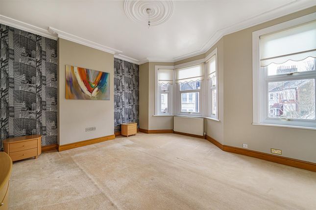 6, Harpenden Road, London photo 3