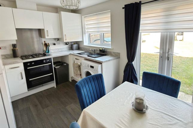 45, Lyncoln Drive, Lowestoft photo 3