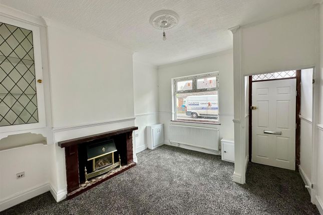 12, Clive Road, Manchester photo 3