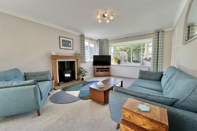 3, High Bank Road, Glossop photo 4