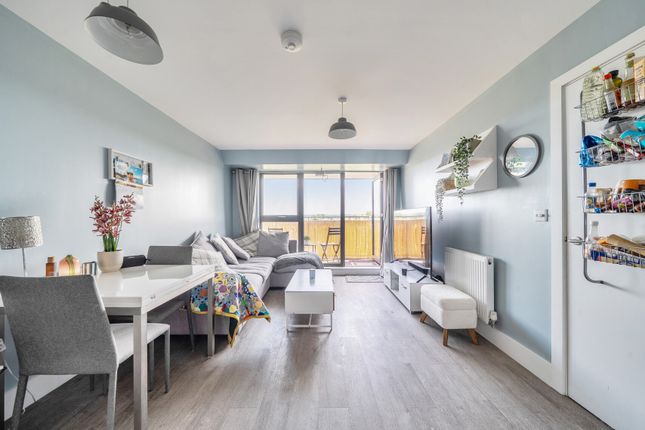 Flat 85, Green Side Views, 38, Mill Green Road, Mitcham photo 3