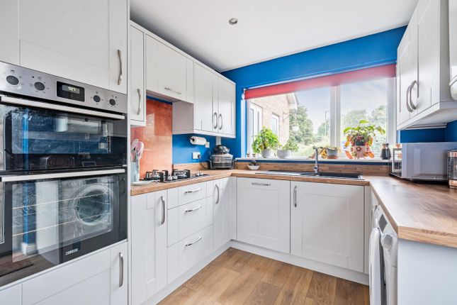 16, Brakspear Drive, Corsham photo 4