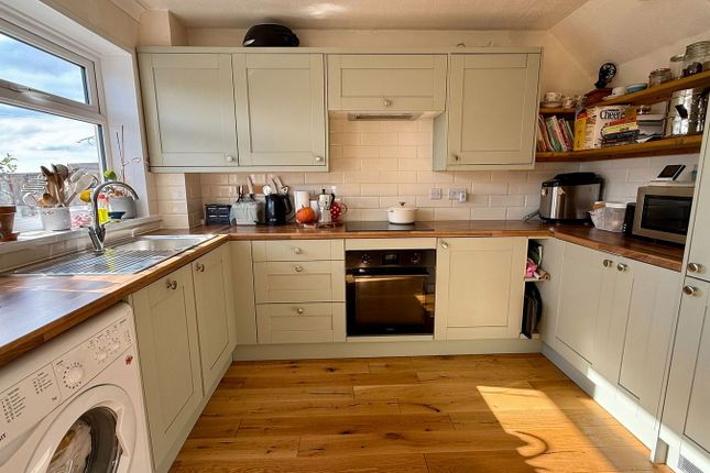 4, Elizabeth Close, Ivybridge photo 3