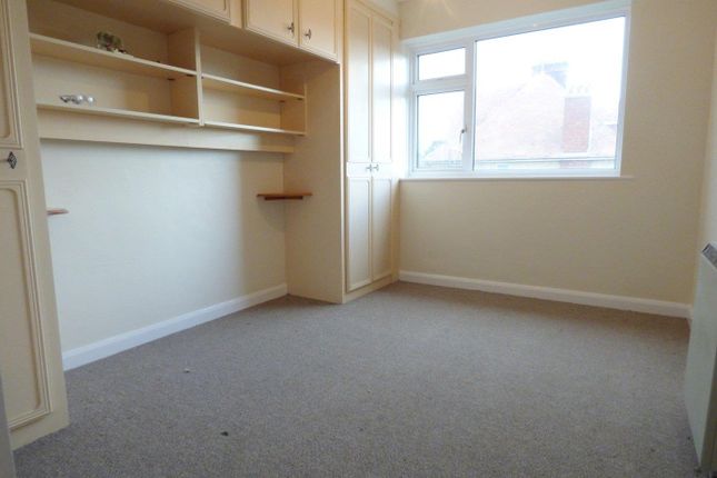 11 Beach Court, Irvine Road, Littlehampton photo 4