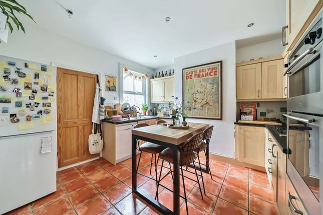 26 Victoria Road, Godalming photo 3