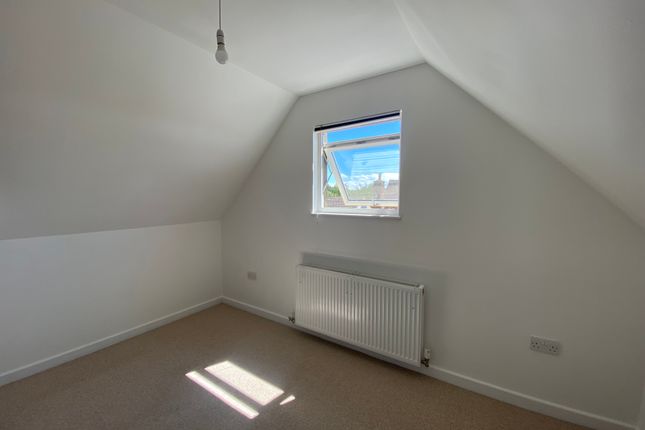 63, Sittingbourne photo 5