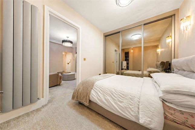 14 Sussex Court, Spring Street, London photo 4