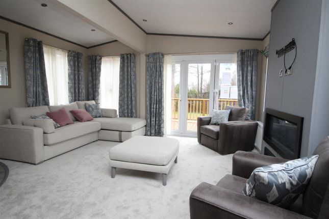 Pemberton Arondale, Plot 97, Cliff House Holiday Park, Minsmere Road, Saxmundham photo 2