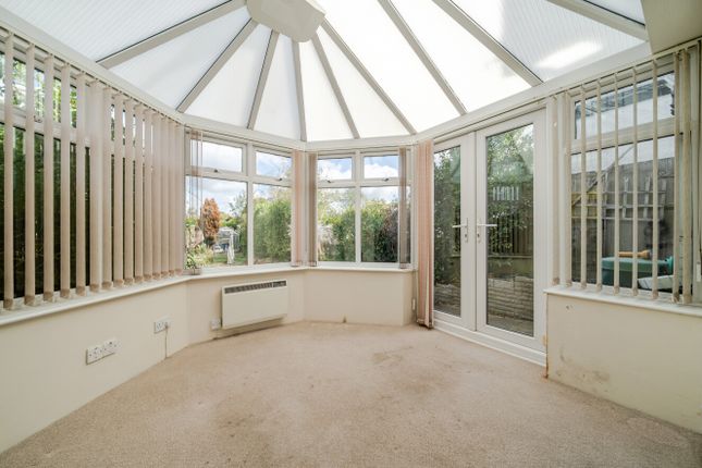 20, Pinewood Avenue, Sidcup photo 4