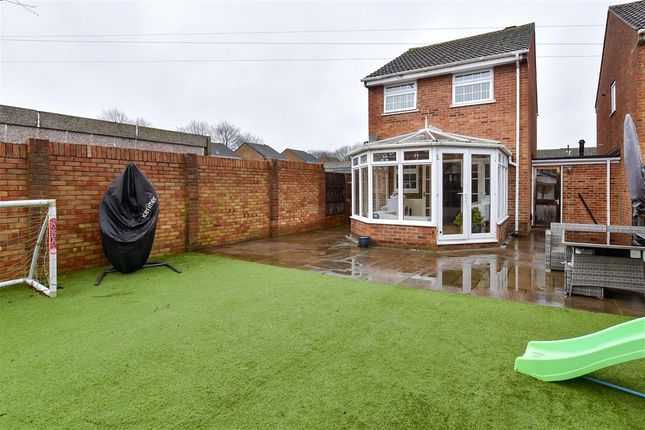 Keats Road Larkfield, Aylesford photo 2