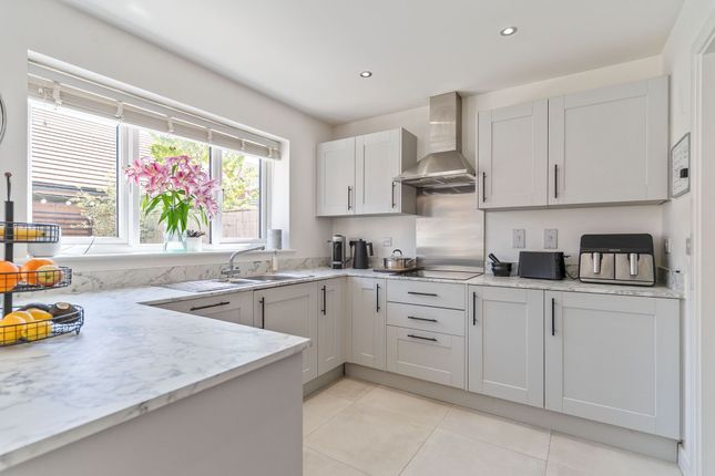10 Twyn Y Melin Close, Newport photo 2