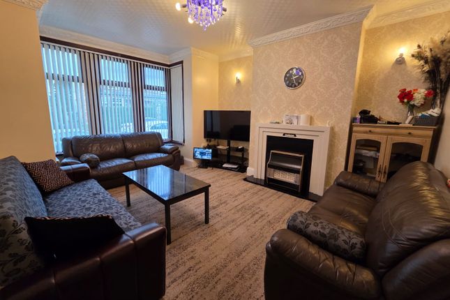 21 Haslingden Drive, Bradford photo 3