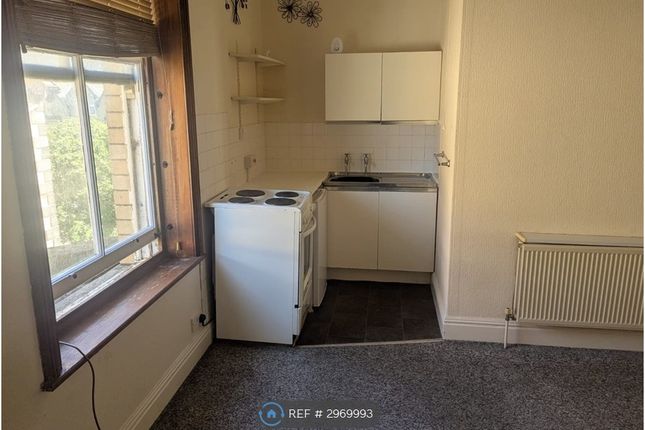property for rent in Clifton Drive North, Lytham St Annes FY8