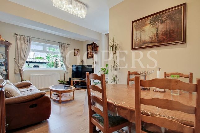 Thumbnail Maisonette for sale in Crouch Road, London