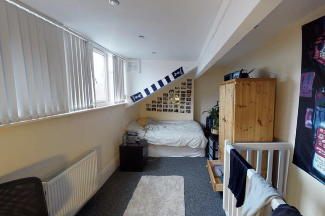 Terraced house to rent in Lumley Road, Leeds
