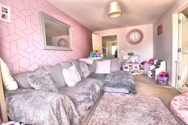 1 Kiln Place, Sheffield Close, Sandy photo 3