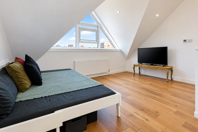 Flat 3, Birstall Road, London, N15 5EN, London photo 4