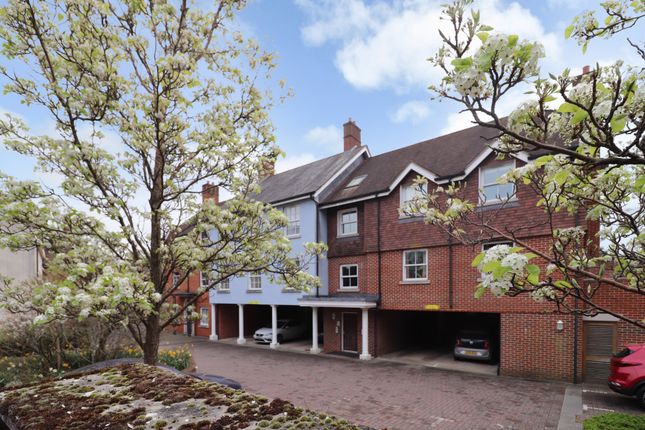 2 bed flat for sale in Elim Close, Bishops Waltham, Southampton SO32