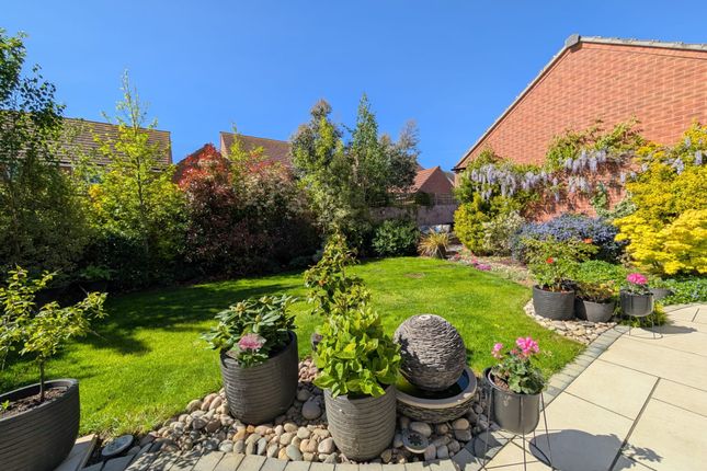 10, Caldicot Gardens, Grantham photo 3