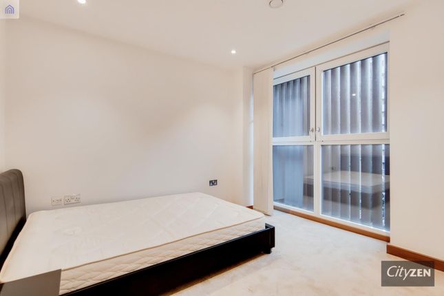 11, Stephen Court, 5 Diss Street, Shoreditch photo 4