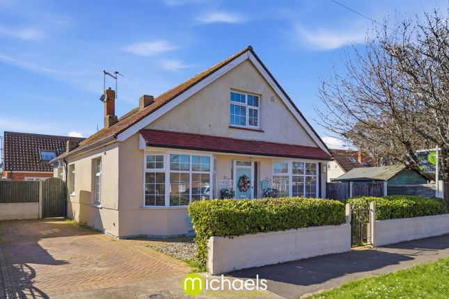 41, Lyndhurst Road, Clacton-on-Sea photo 2