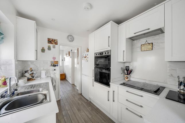 11, Dennis Road, Weymouth photo 4
