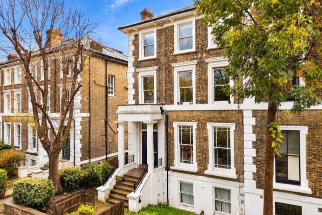 42D Thicket Road, London photo 2