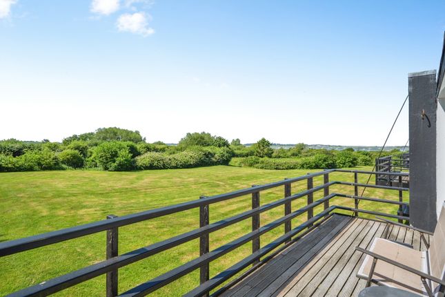 12, Osprey Quay, West Sussex photo 2