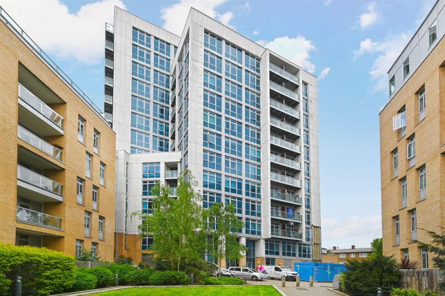 Thumbnail Flat for sale in Iona Tower, Ross Way