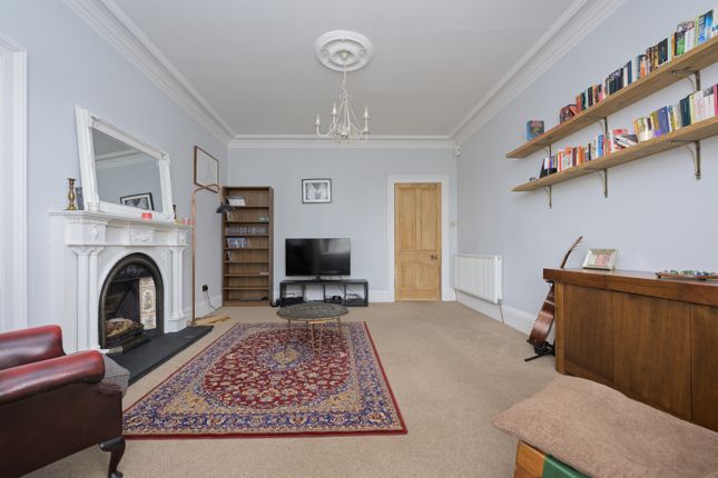 26, Millhill Street, Dunfermline photo 4