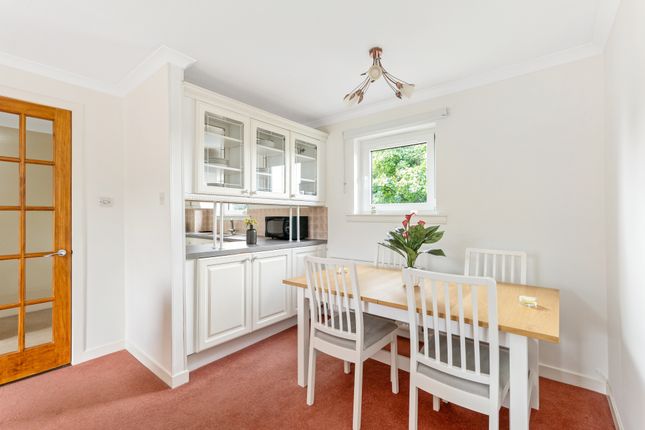 60, The Paddockholm, Corstorphine, EDINBURGH photo 4
