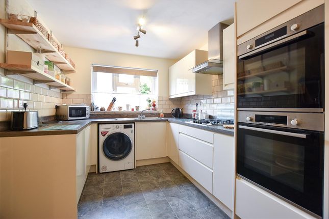 5, Brisleys Row, Burham photo 3