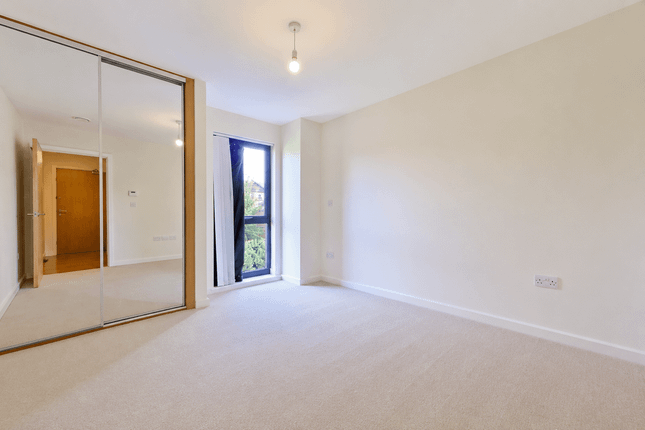 98, Newman Close, Wilsden Green photo 5