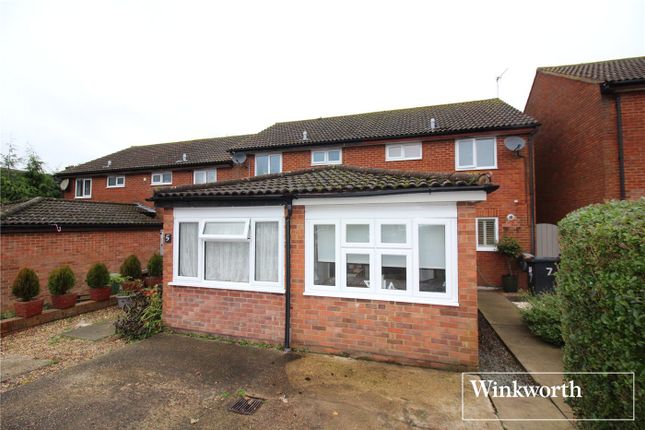 3-bed semi-detached on 7, Redwood Rise, Hertfordshire, £540,000
