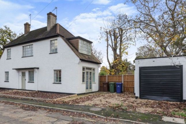 2-bed house on Fernleigh Court, Harrow, £550,000
