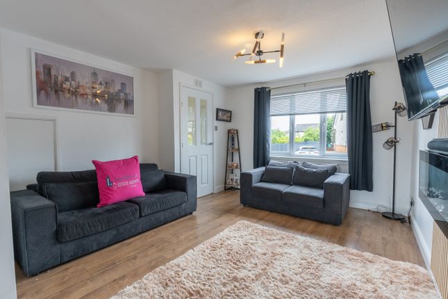 2 Bothwellhaugh Quadrant, Bellshill photo 4