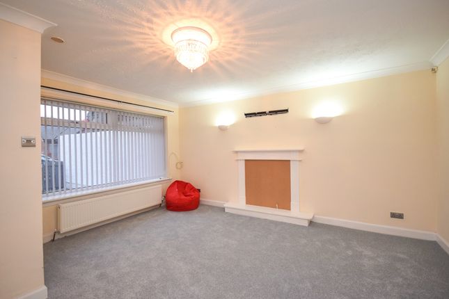 74a Muir Street, Larkhall photo 2