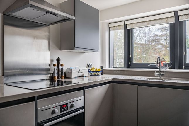3 The Chestnuts,, Cleevelands Drive, Cheltenham photo 3