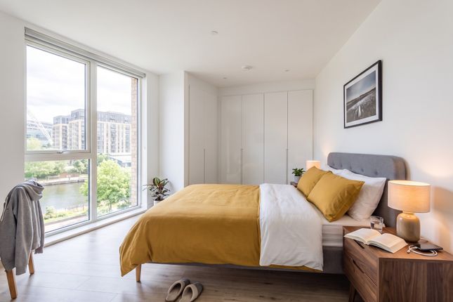 Beresford Avenue, London photo 4