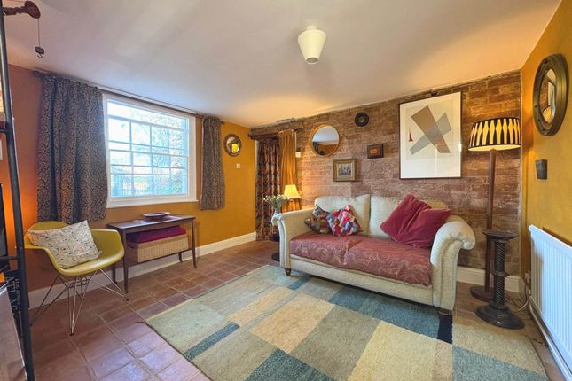 Ivy Cottage, The Green, Stoke Hammond photo 4
